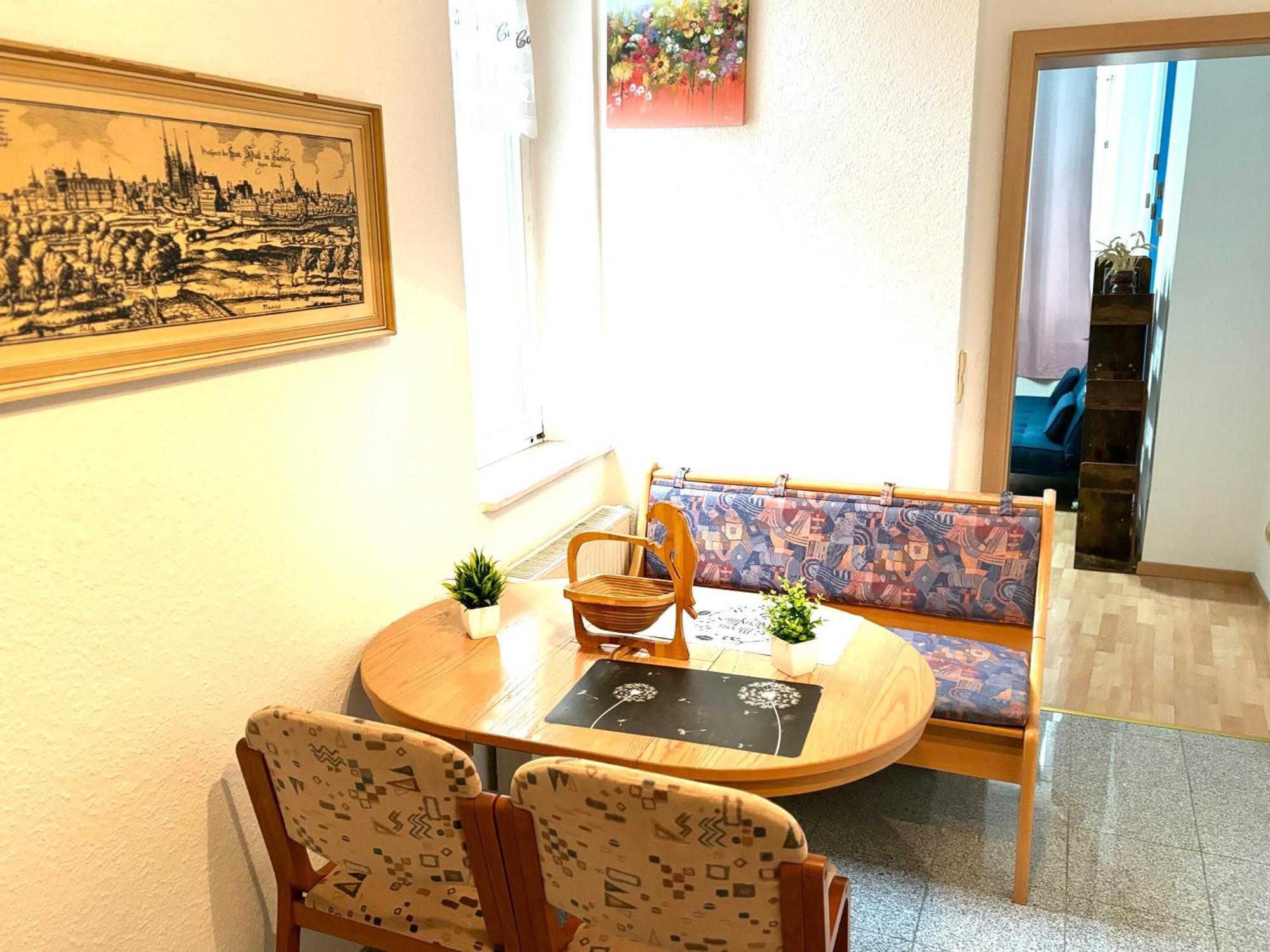 Piano Apartment Halle Center - Netflix - Free Wifi 2 Exterior photo